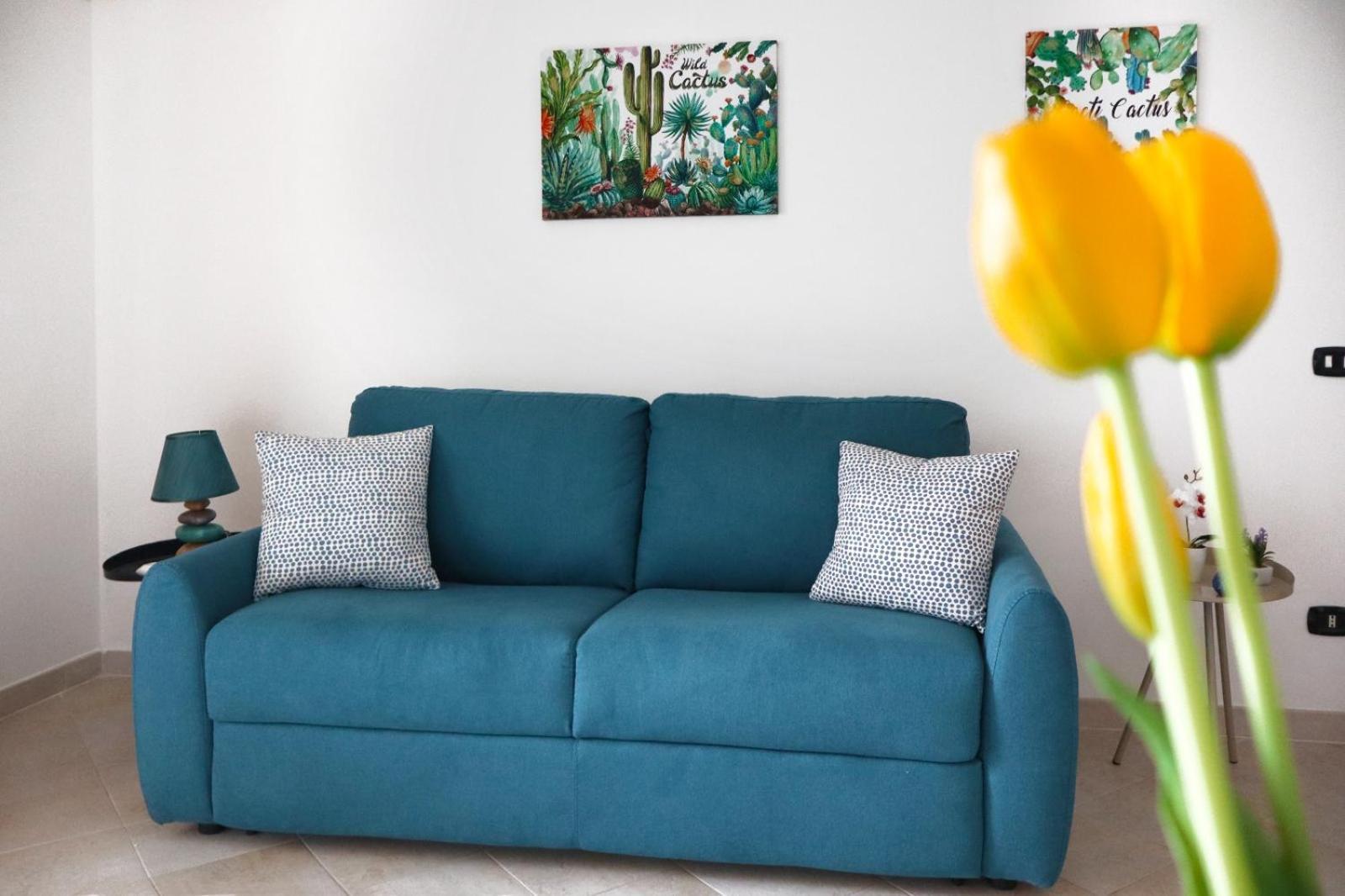 Cocteau House Apartment